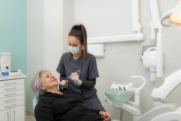 Best Cosmetic Emergency Dentistry in Cloverleaf, TX