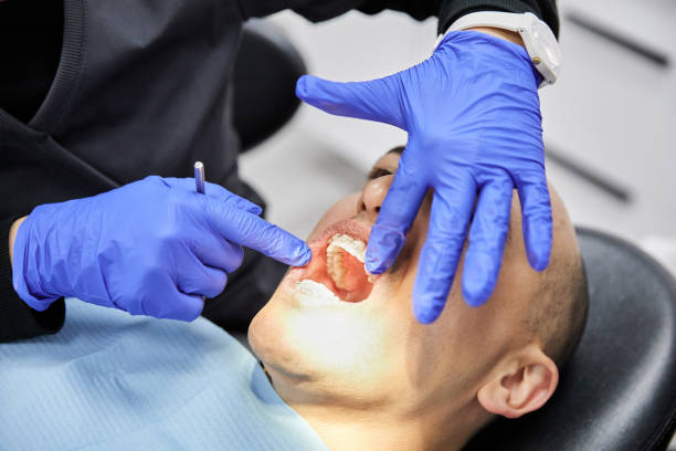 Best Weekend Emergency Dentist in Cloverleaf, TX
